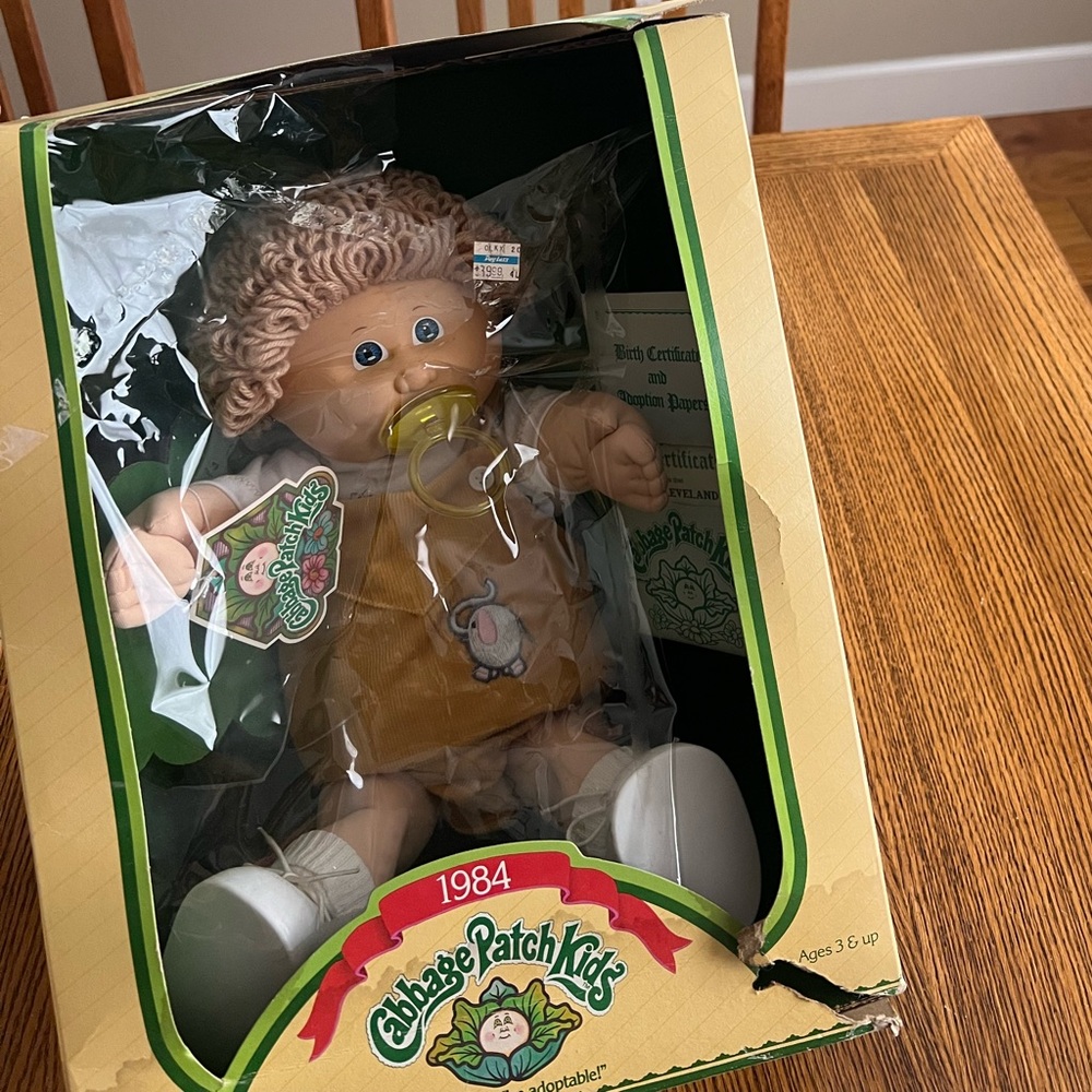 Cabbage Patch with pacifier NIB